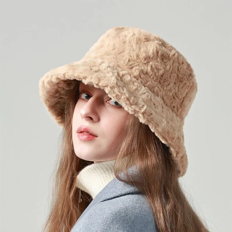 Chic Cozy Lambswool Bucket Hat