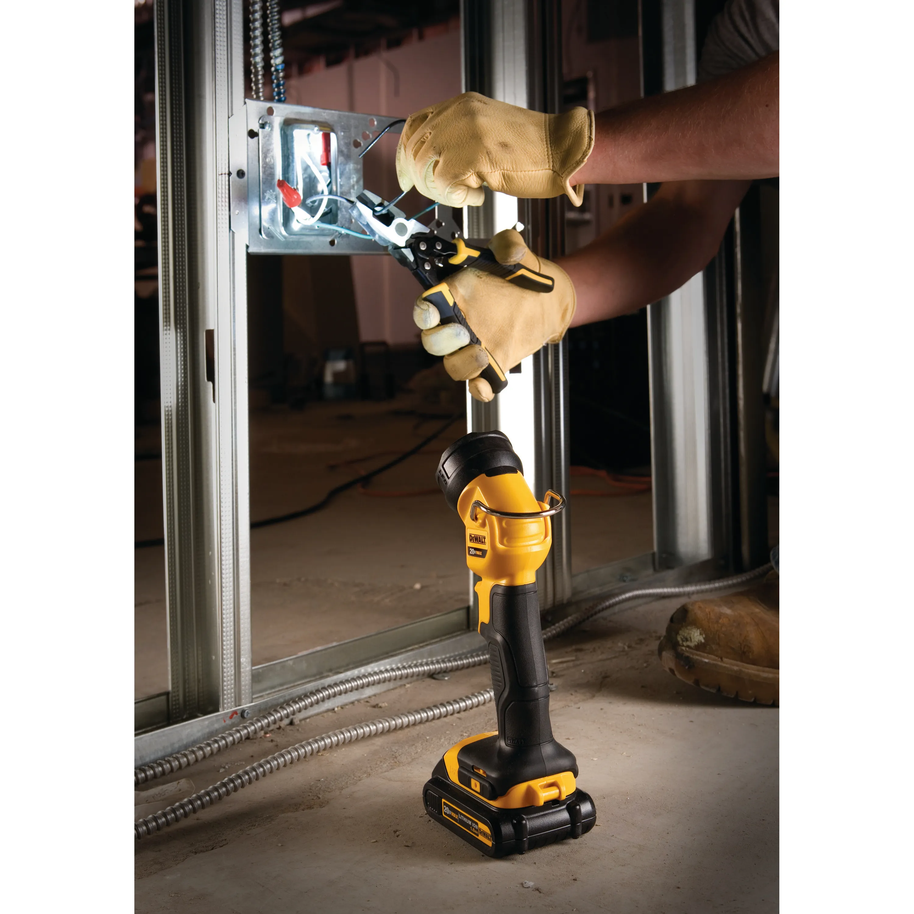 DeWalt DCL040 20V Max LED Worklight
