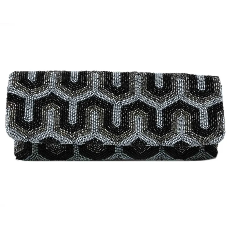 FO Fully beaded clutch