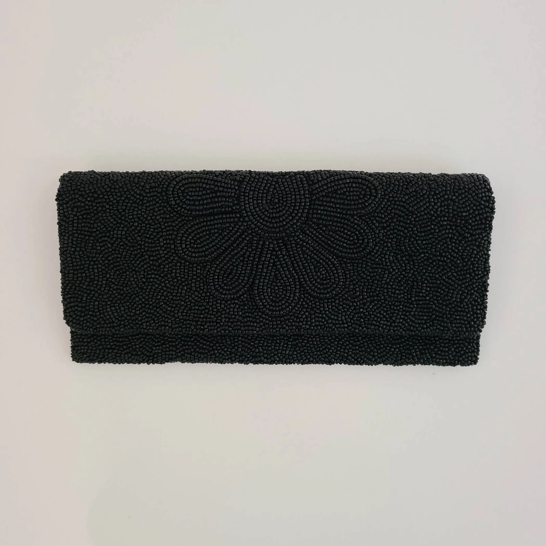 FO Fully beaded clutch