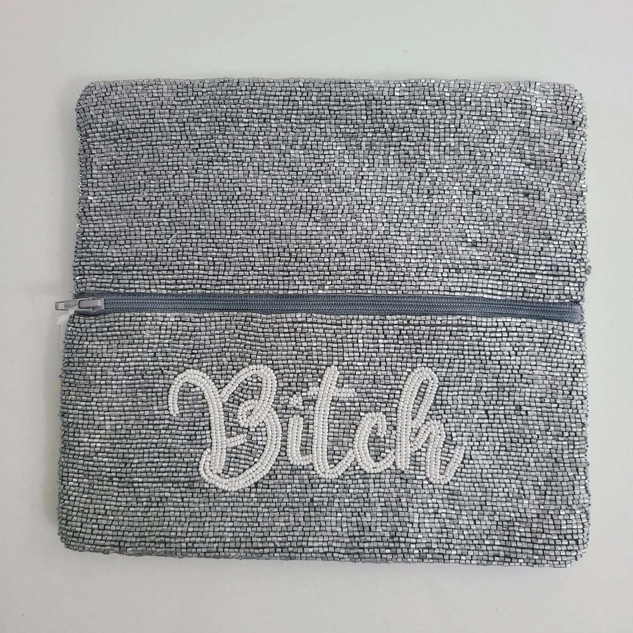 FO Fully beaded clutch