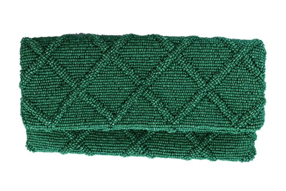 FO Fully beaded clutch