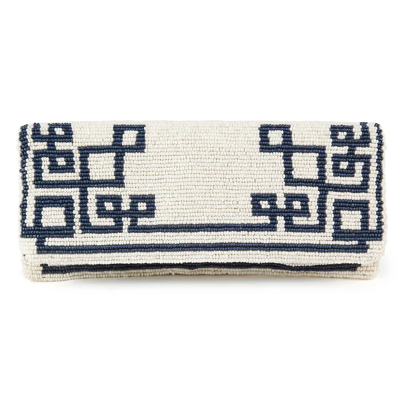 FO Fully beaded clutch