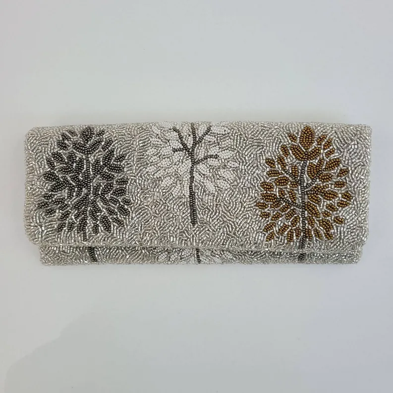 FO Fully beaded clutch