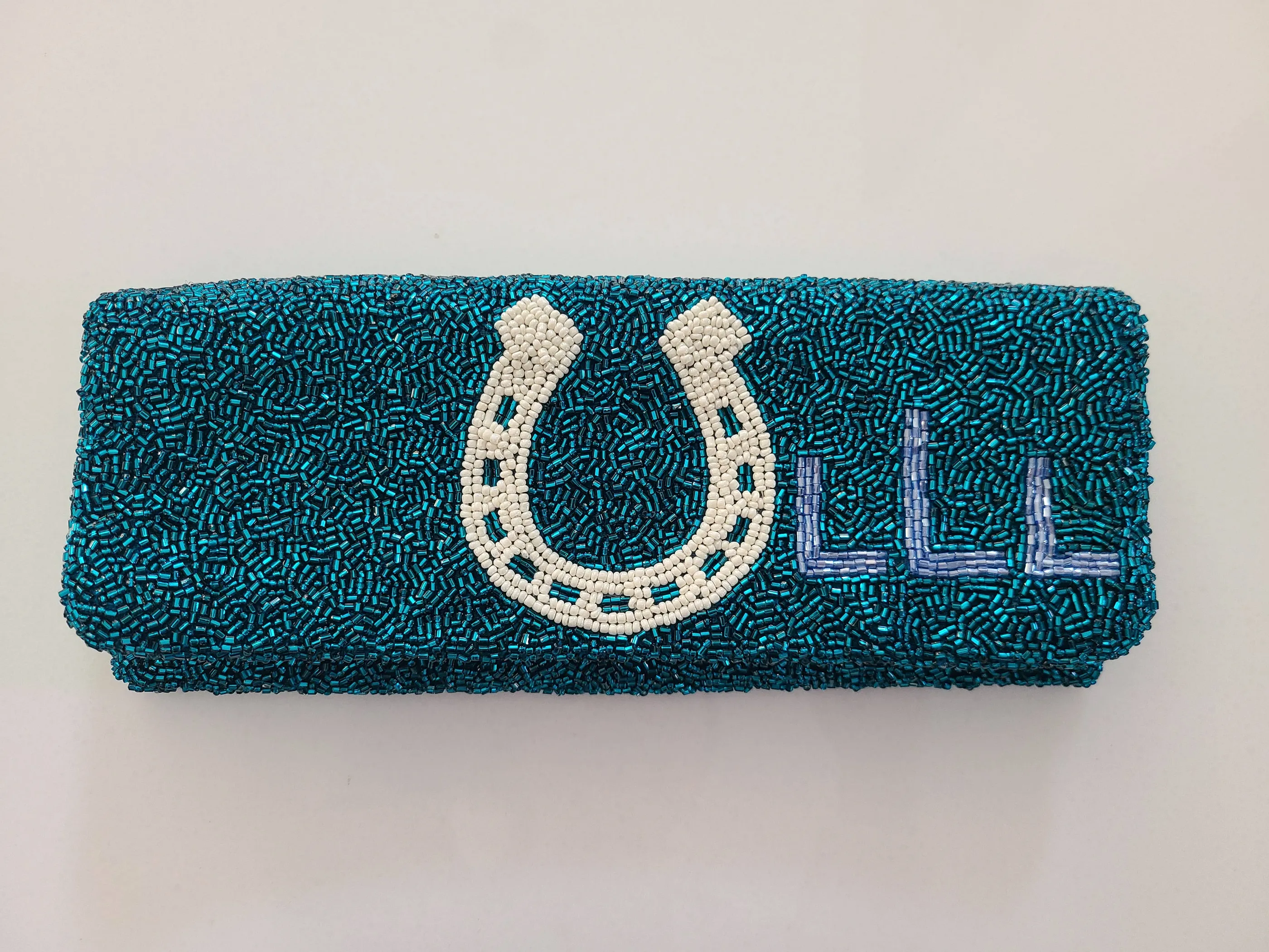 FO Fully beaded clutch