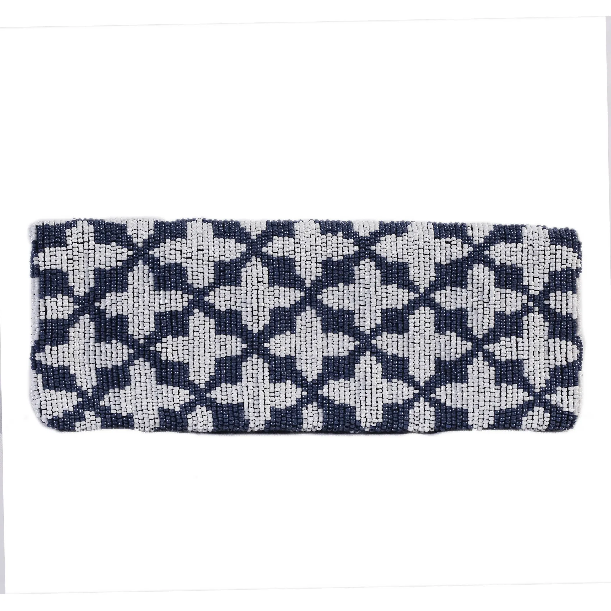 FO Fully beaded clutch
