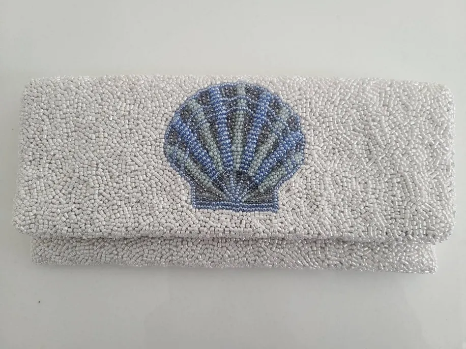 FO Fully beaded clutch