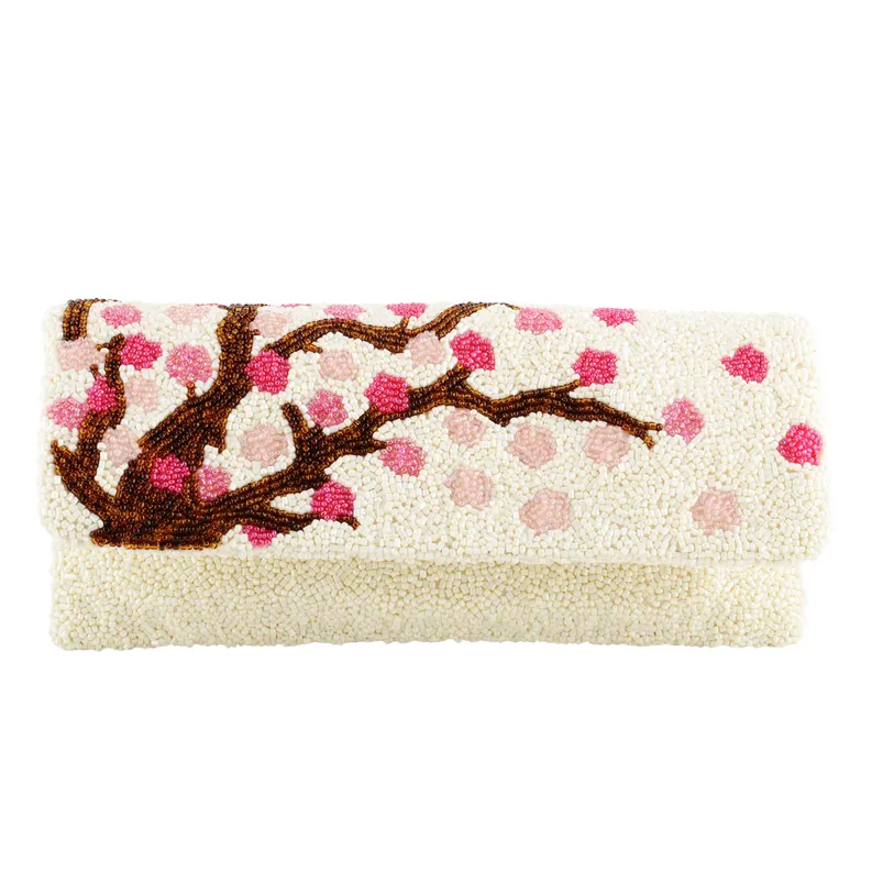 FO Fully beaded clutch
