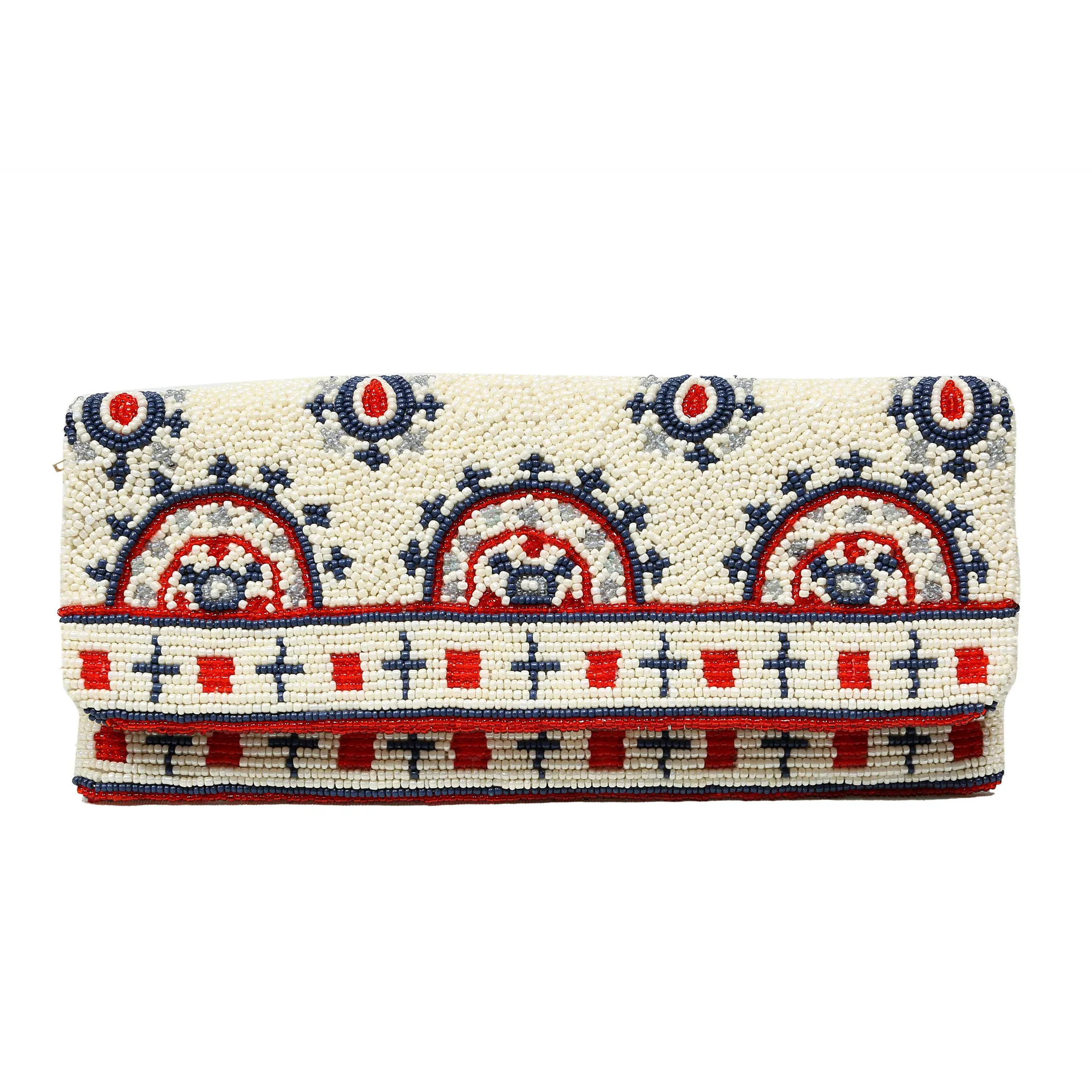 FO Fully beaded clutch