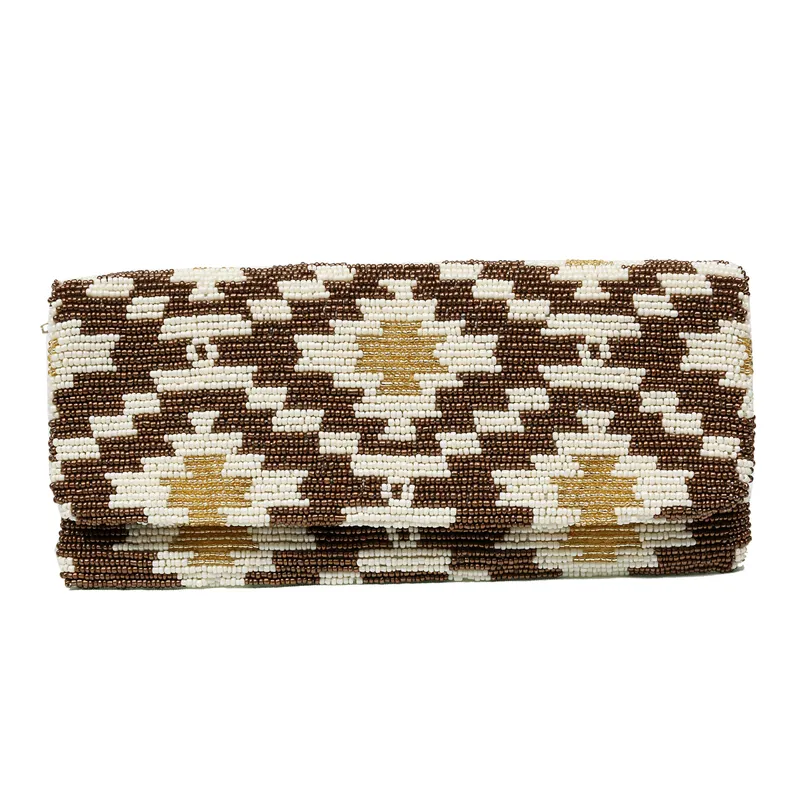 FO Fully beaded clutch