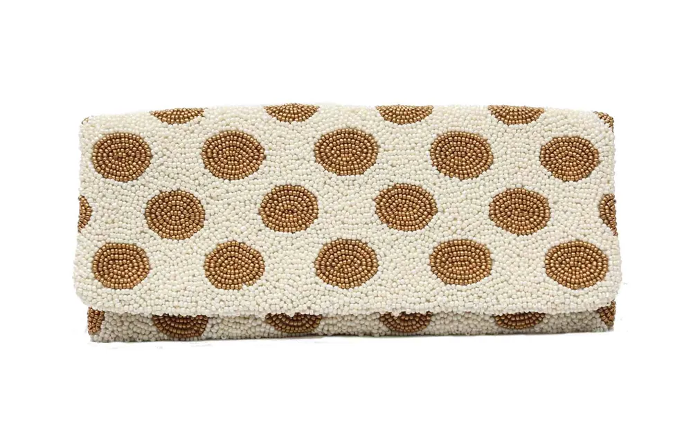 FO Fully beaded clutch