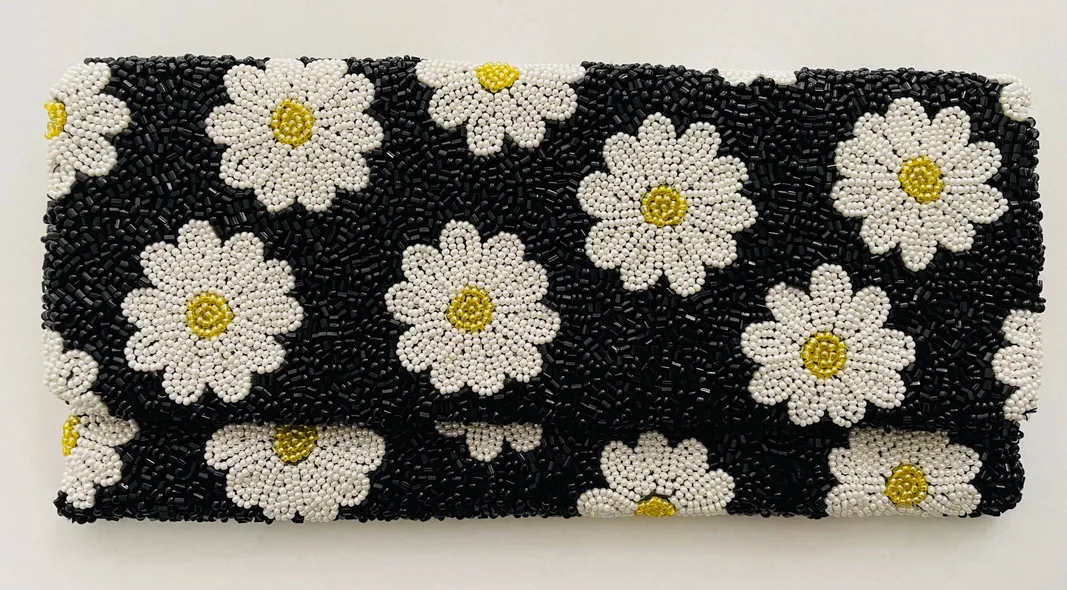 FO Fully beaded clutch