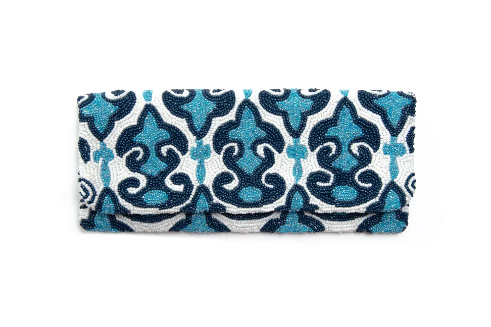 FO Fully beaded clutch