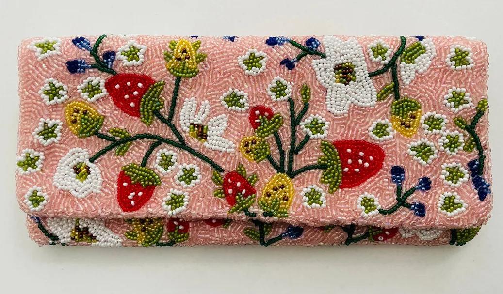 FO Fully beaded clutch