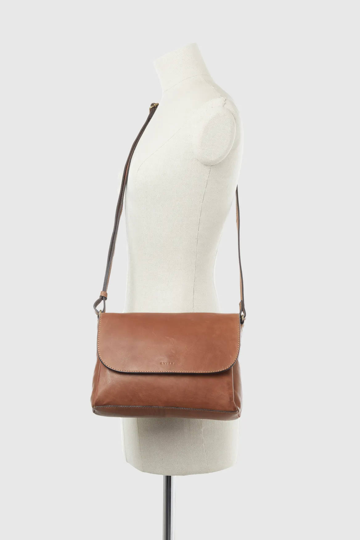 Mo Leather Flap Crossbody Bag