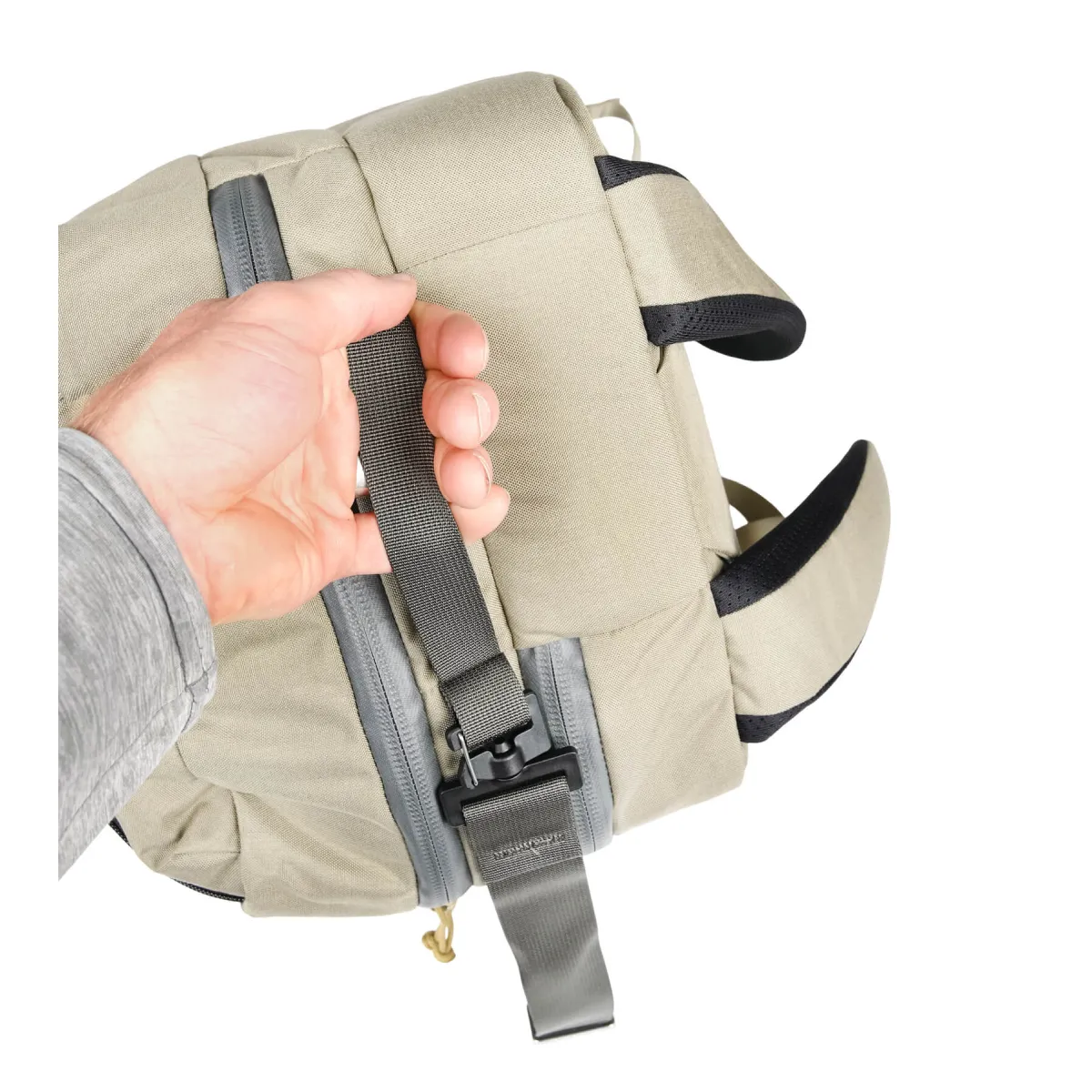 MYSTERY RANCH 3 WAY BRIEFCASE 27L
