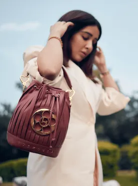 Sanjana Batra In OH Poppi Bucket Bag in Rosewood Maroon
