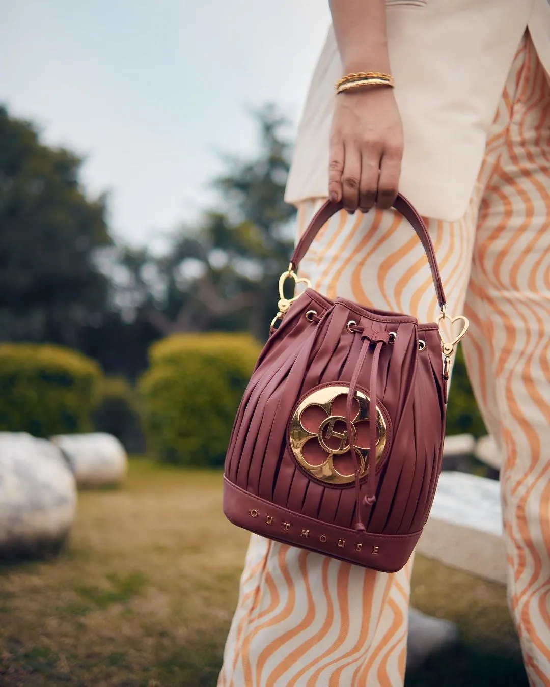 Sanjana Batra In OH Poppi Bucket Bag in Rosewood Maroon